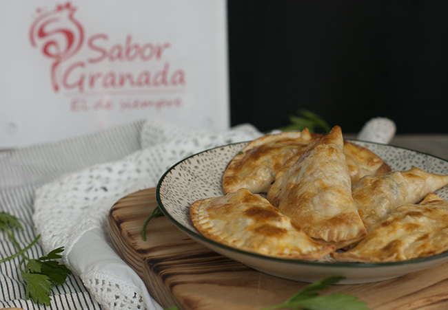 Cómo hacer empanadillas de gambas - Sabor Granada Cómo hacer empanadillas de gambas - Sabor Granada