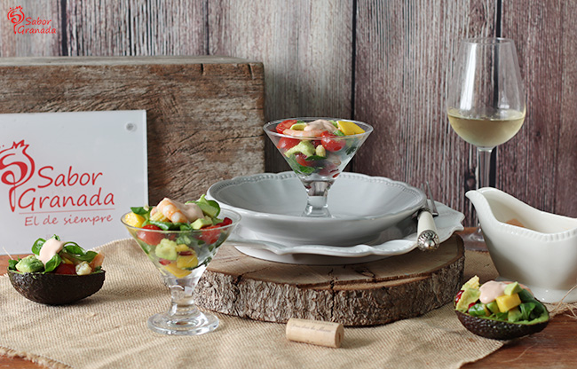 Cómo hacer Ensalada tropical - Sabor Granada Cómo hacer Ensalada tropical - Sabor Granada