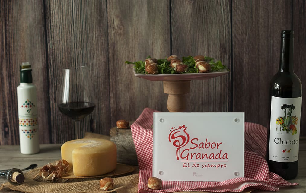 Bombones de jamón rellenos de paté de queso y aceite - Sabor Granada Bombones de jamón rellenos de paté de queso y aceite - Sabor Granada