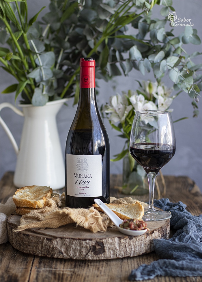 Vino Tempranillo 1188, de Bodegas Muñana, como maridaje para el steak tartar - Sabor Granada Vino Tempranillo 1188, de Bodegas Muñana, como maridaje para el steak tartar - Sabor Granada