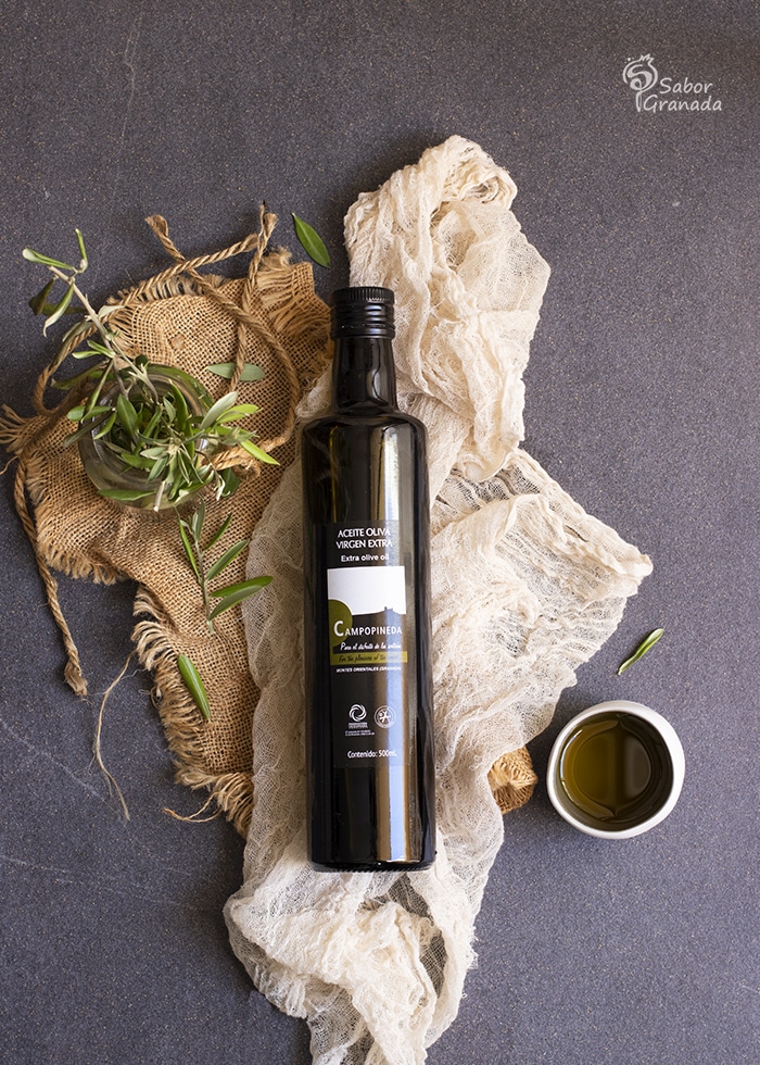 AOVE de Aceites Campopineda para elaborar el plato alpujarreño - Sabor Granada AOVE de Aceites Campopineda para elaborar el plato alpujarreño - Sabor Granada