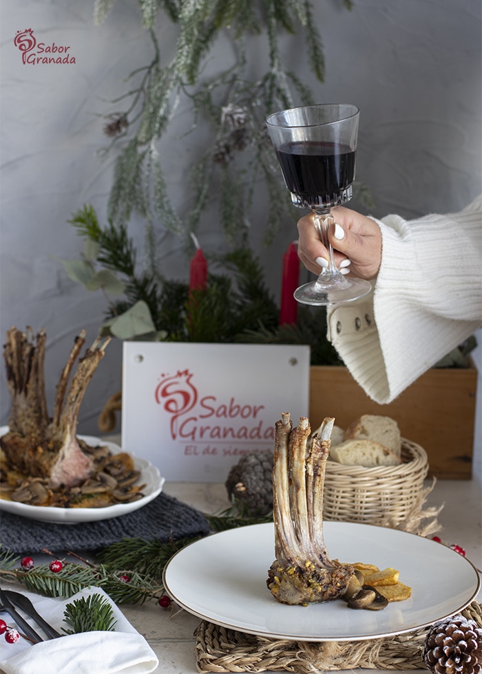 Carré de Cordero emplatado - Sabor Granada Carré de Cordero emplatado - Sabor Granada