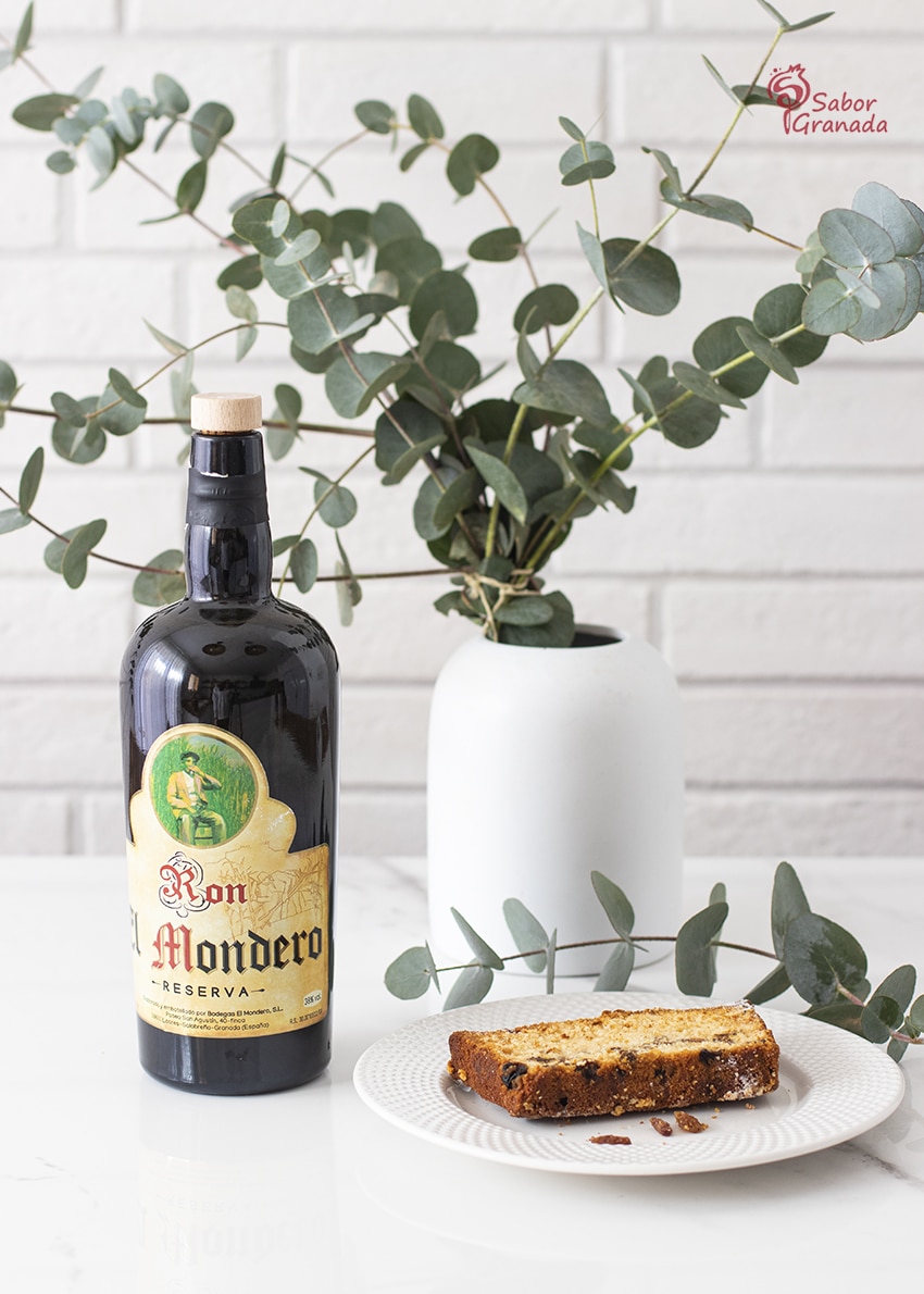Ron el Mondero para hacer el bizcocho de pasas al ron - Sabor Granada Ron el Mondero para hacer el bizcocho de pasas al ron - Sabor Granada