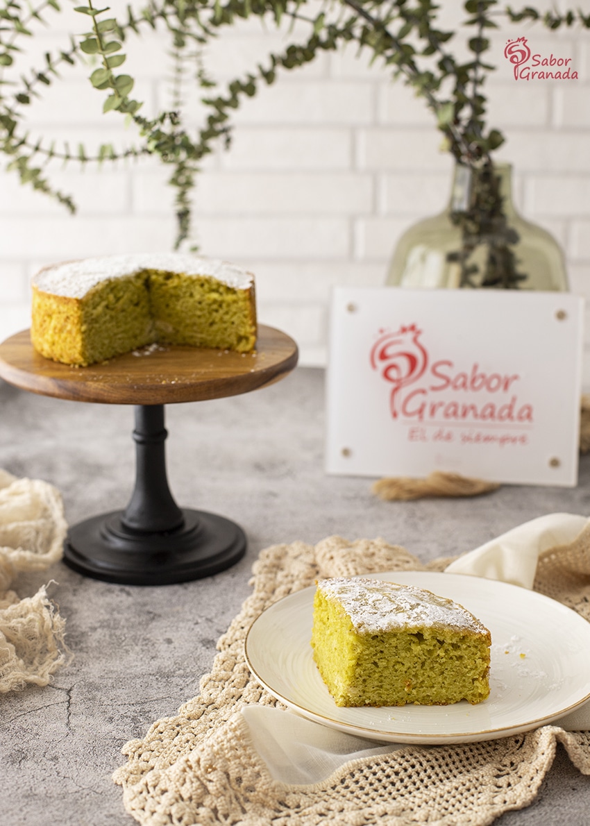 Porción de bizcocho de aguacate - Sabor Granada Porción de bizcocho de aguacate - Sabor Granada