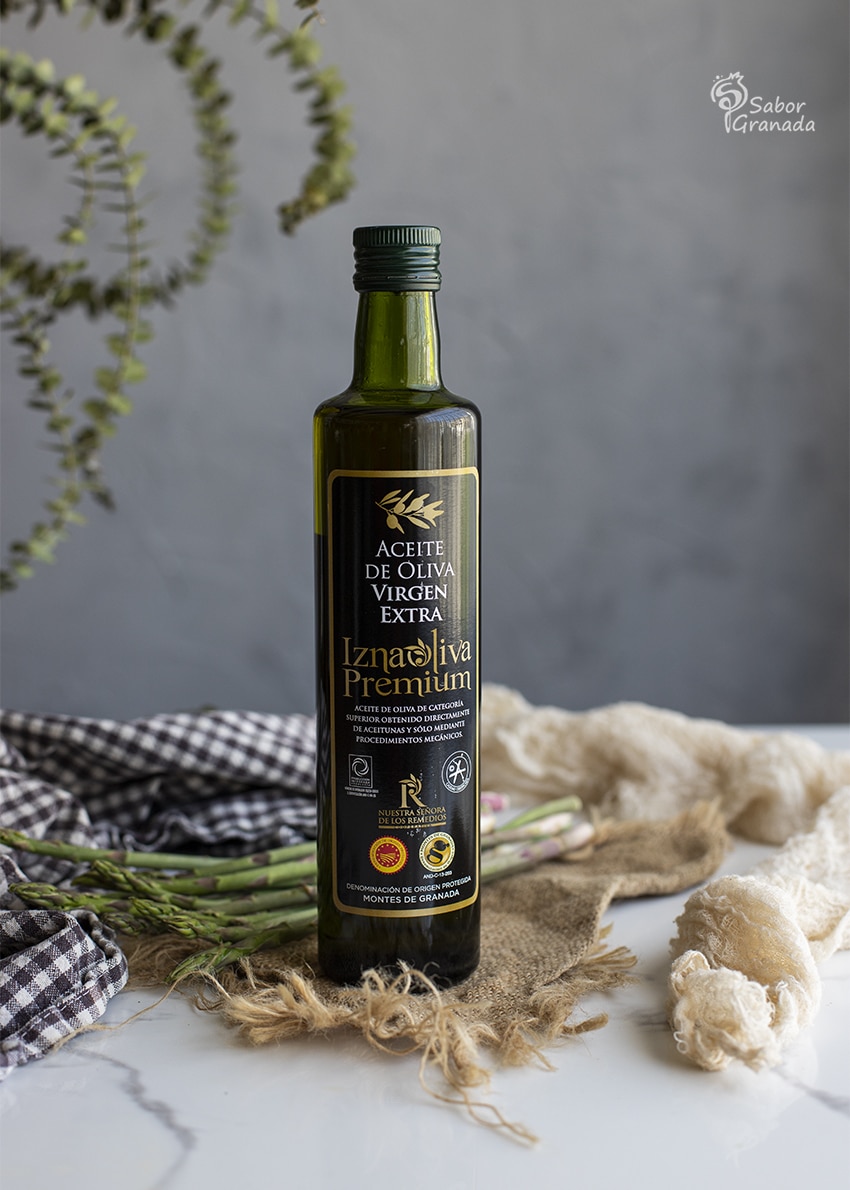 AOVE Iznaoliva Premium para hacer sopa de espárragos verdes - Sabor Granada AOVE Iznaoliva Premium para hacer sopa de espárragos verdes - Sabor Granada