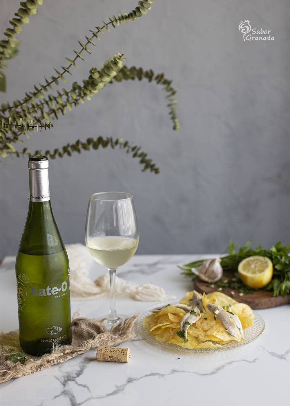 Vino blanco Xate-o de Bodegas Calvente para maridar los boquerones en vinagre - Sabor Granada Vino blanco Xate-o de Bodegas Calvente para maridar los boquerones en vinagre - Sabor Granada